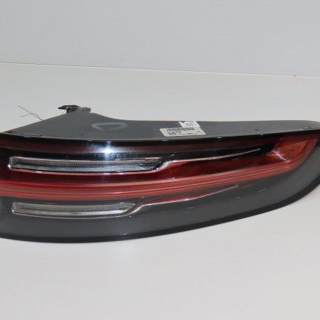 <span class="tt">Feu arrière droit occasion  </span><span class="designation"> </span>