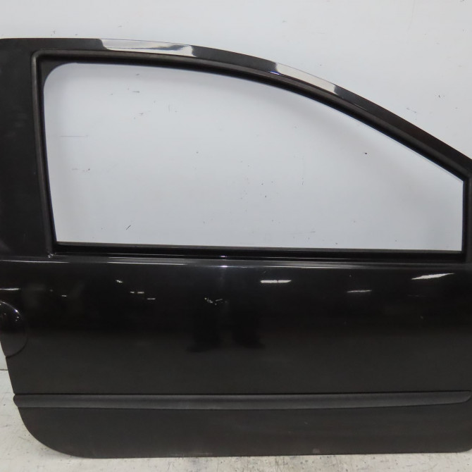 Porte avant droite occasion RENAULT TWINGO II Phase 1 06-2007->11-2011 1.5 DCI 65ch 801008682R 1