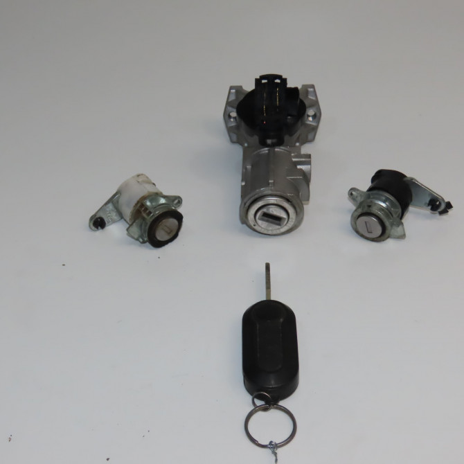 Antivol de direction occasion PEUGEOT BOXER III phase 2 06-2014->... 1686230780 1