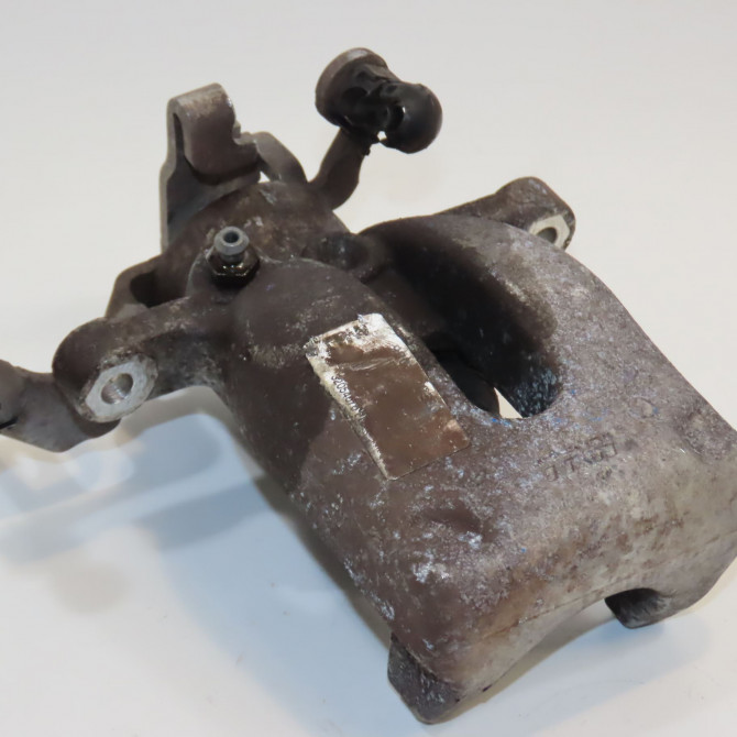 Etrier de frein arrière gauche occasion CITROEN BERLINGO II Phase 3 04-2015->... 1.6 BlueHDI 100ch 4402F5 1