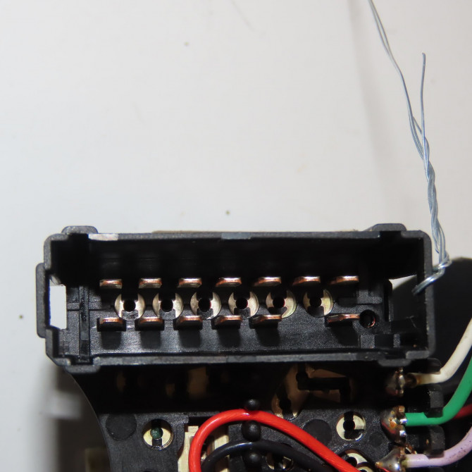 Commande clignotant occasion RENAULT TWINGO II Phase 1 06-2007->11-2011 1.2i 16v 75ch 7701072110 3