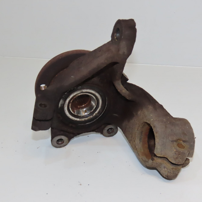 Moyeu avg occasion CITROEN XSARA PICASSO Phase 2 02-2004->12-2010 1.6 HDI 92 ch 330796 3