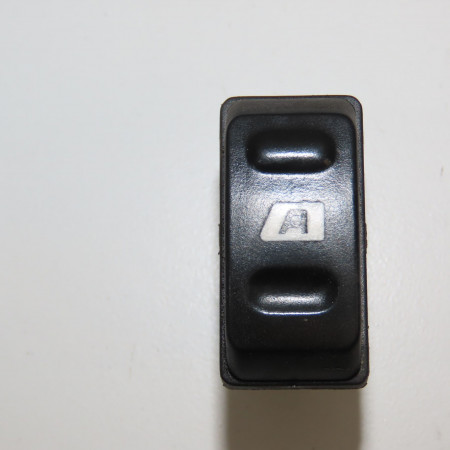 Commande lève-glace porte avant gauche occasion CITROEN XSARA PICASSO Phase 2 02-2004->12-2010 1.6 HDI 92 ch 655407