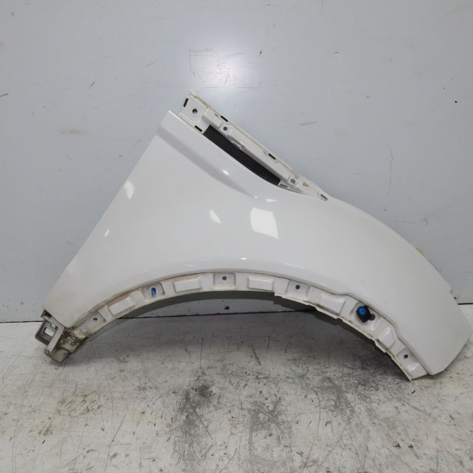 Aile avant droite occasion  LR066922 1