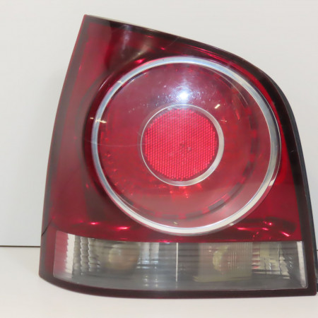 Feu arrière gauche occasion VOLKSWAGEN POLO IV Phase 2 05-2005->09-2009 1.4 TDI 70ch 6Q6945095AB