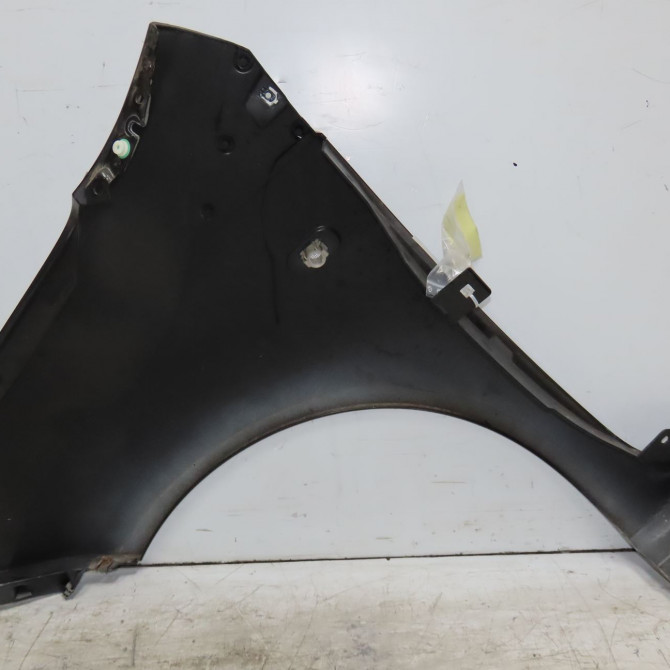 Aile avant droite occasion RENAULT TWINGO II Phase 2 12-2011->12-2014 1.2i 16v 75ch 631000558R 2
