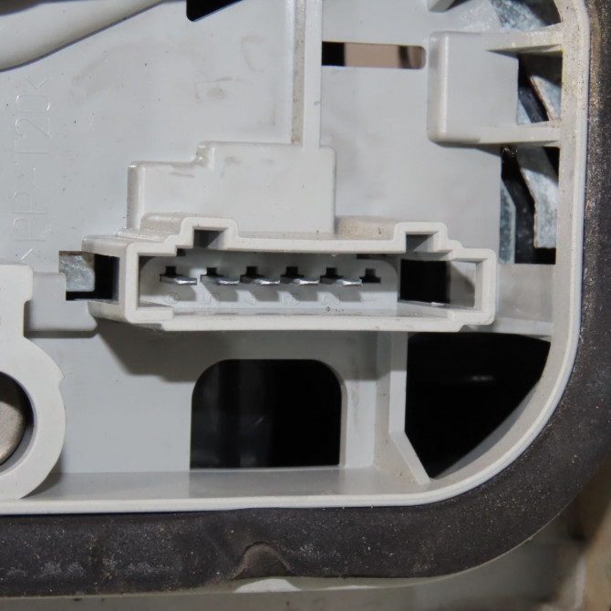 Feu arrière gauche occasion VOLKSWAGEN POLO IV Phase 2 05-2005->09-2009 1.4 TDI 70ch 6Q6945095AB 3