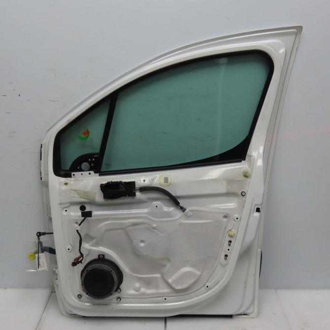 Porte avant droite occasion CITROEN BERLINGO II Phase 1 05-2008->01-2012 1.6 HDi 75ch 9004Z6 2