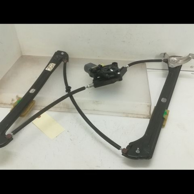 Mecanisme + moteur lève-glace avant droit occasion VOLKSWAGEN GOLF VII GOLF VII Phase 1 2012-10-01->2017-06-30 5G4837462H 1