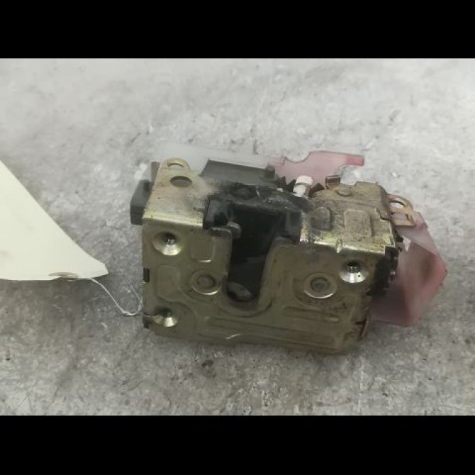 Serrure porte ard occasion RENAULT CLIO II Phase 1 03-1998->06-2001 1.4 16v 7701469941 1