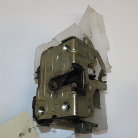 Serrure porte avg occasion RENAULT CLIO II Phase 1 03-1998->06-2001 1.6 7701045304
