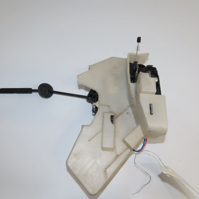 Serrure porte arg occasion VOLKSWAGEN POLO IV Phase 2 05-2005->09-2009 1.4 TDI 70ch 3B4839015AN 2