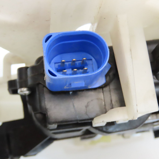 Serrure porte arg occasion VOLKSWAGEN POLO IV Phase 2 05-2005->09-2009 1.4 TDI 70ch 3B4839015AN 4