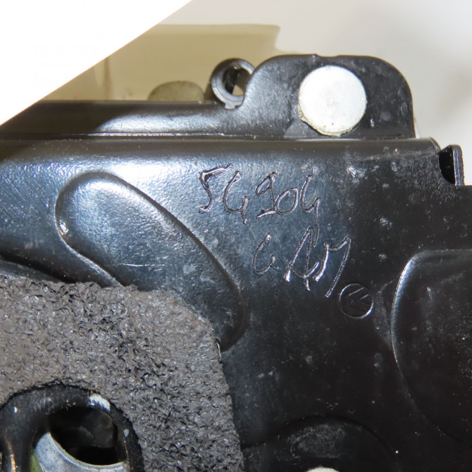 Serrure porte arg occasion VOLKSWAGEN POLO IV Phase 2 05-2005->09-2009 1.4 TDI 70ch 3B4839015AN 5