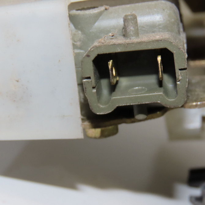 Serrure porte avd occasion RENAULT CLIO II Phase 1 03-1998->06-2001 1.2 7701045305 4