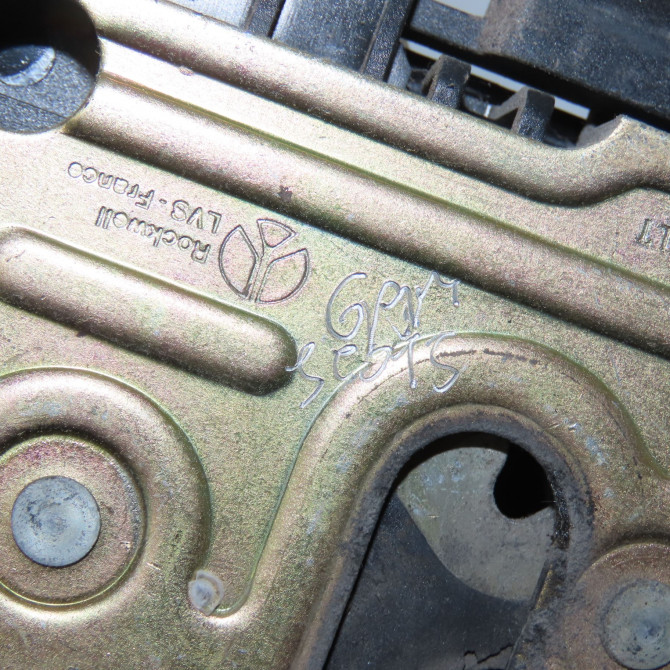 Serrure porte avd occasion RENAULT CLIO II Phase 1 03-1998->06-2001 1.2 7701045305 5