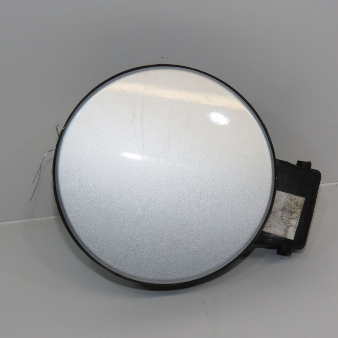 Volet de trappe carburant occasion VOLKSWAGEN POLO IV Phase 2 05-2005->09-2009 1.4 TDI 70ch 6Q6809857EGRU 1