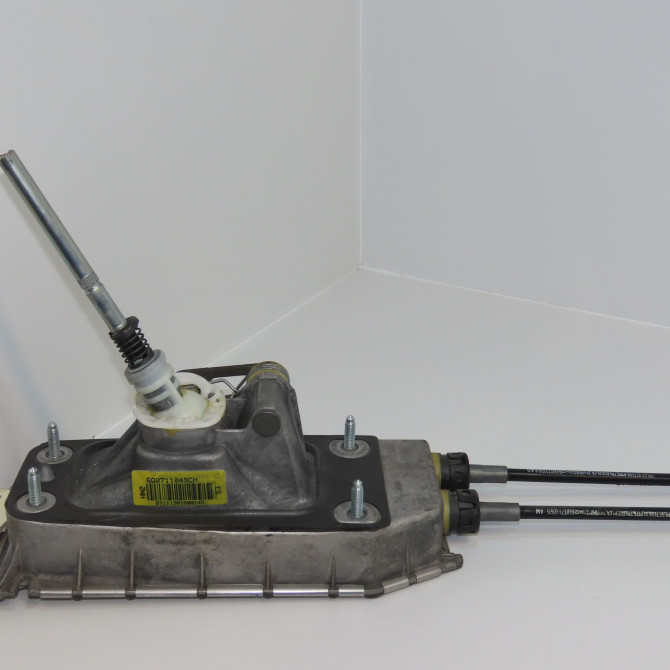 Levier de vitesses occasion VOLKSWAGEN POLO IV Phase 2 05-2005->09-2009 1.4 TDI 70ch 6Q0711116A 1