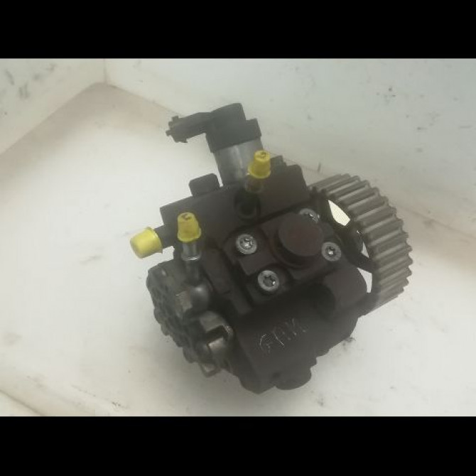 Pompe hp occasion RENAULT SCENIC III Phase 1 04-2009->11-2011 1.9 DCI 130ch 8200779458 2