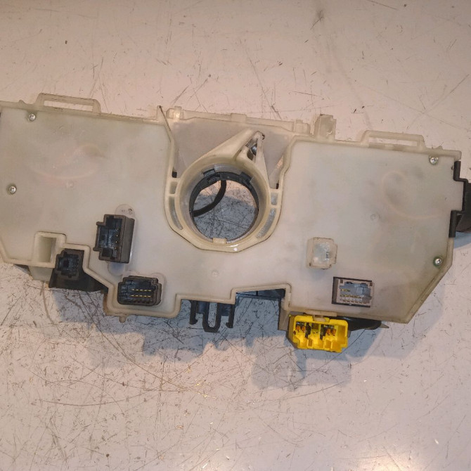 Bloc commodos occasion RENAULT SCENIC III Phase 1 04-2009->11-2011 1.5 DCI 110ch 255670019R 2