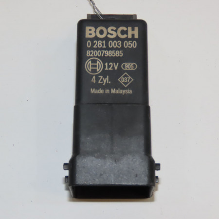 Boitier de préchauffage occasion RENAULT MEGANE III Phase 1 11-2008->01-2012 1.9 DCI 130ch 110673774R