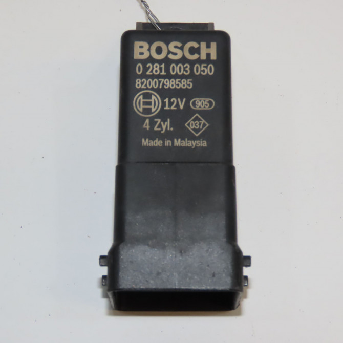 Boitier de préchauffage occasion RENAULT MEGANE III Phase 1 11-2008->01-2012 1.9 DCI 130ch 110673774R 1