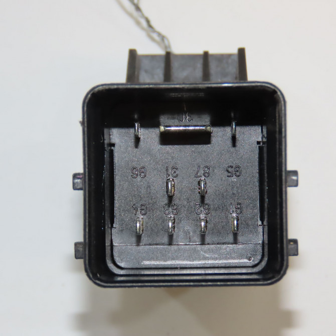 Boitier de préchauffage occasion RENAULT MEGANE III Phase 1 11-2008->01-2012 1.9 DCI 130ch 110673774R 3