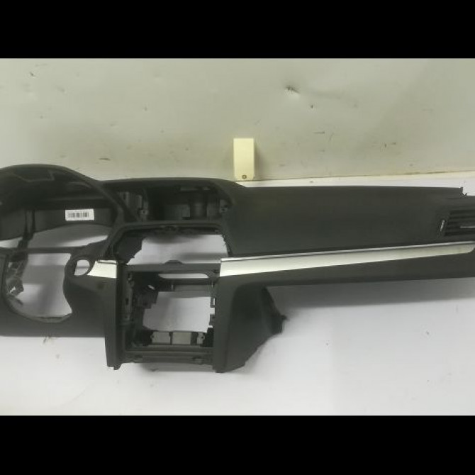 Planche de bord occasion MERCEDES CLASSE E IV Phase 1 03-2009->11-2012 E 350 CDI 231ch 20768024878R01 2