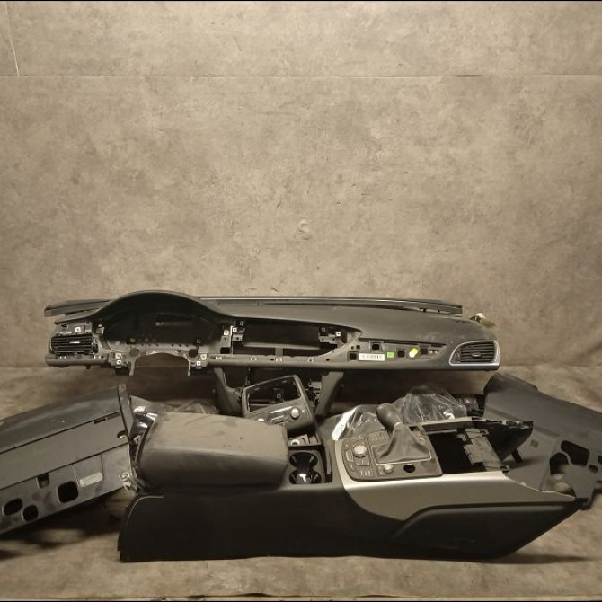 Planche de bord occasion AUDI A6 IV phase 1 02-2012->02-2015 3.0 TDI 204ch 4G1857001DEJ3 1