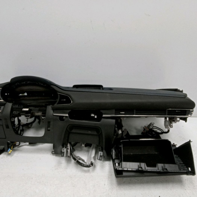 Planche de bord occasion MAZDA DFR56035050 1