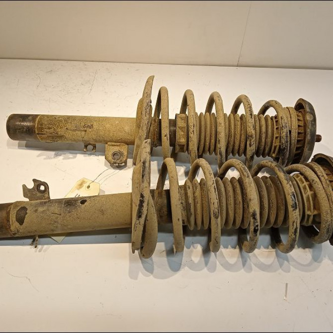 Amortisseur avant droit occasion PEUGEOT 207 Phase 1 04-2006->06-2013 1.6 HDI 16v 110ch 520862 1