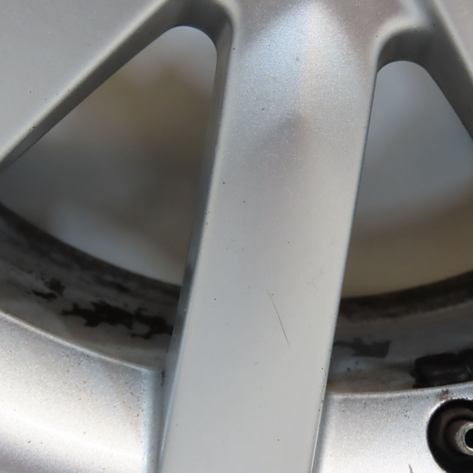 Jante aluminium occasion RENAULT SCENIC III Phase 1 04-2009->11-2011 1.9 DCI 130ch 403000068R 4