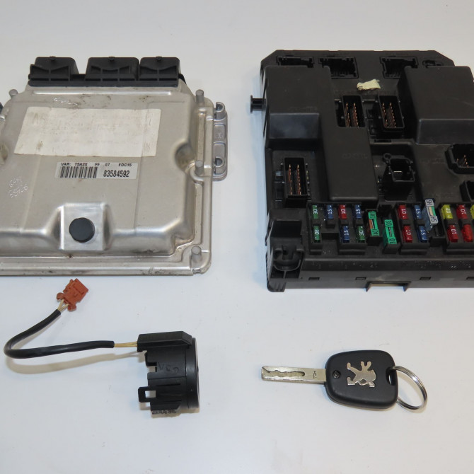 Calculateur moteur occasion PEUGEOT 307 Phase 1 04-2001->06-2005 2.0 HDI 90ch 1940Q4 1