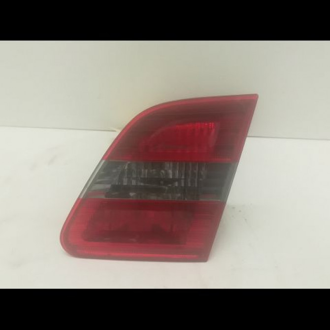 Feu arrière intérieur droit occasion MERCEDES CLASSE B I Phase 2 04-2008->09-2011 B 200 CDI 1698201664 1