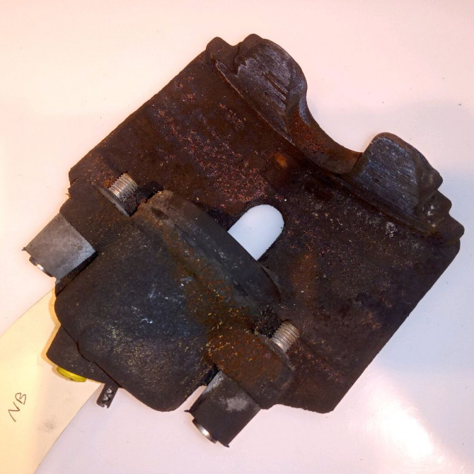 Etrier de frein avant droit occasion VOLKSWAGEN GOLF PLUS Phase 1 04-1995->04-1999 1.6 TDI 105ch 1K0615124E 2