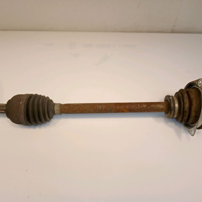 Transmission avant gauche occasion RENAULT TWINGO II Phase 1 06-2007->11-2011 1.2i 60ch 391012385R 1