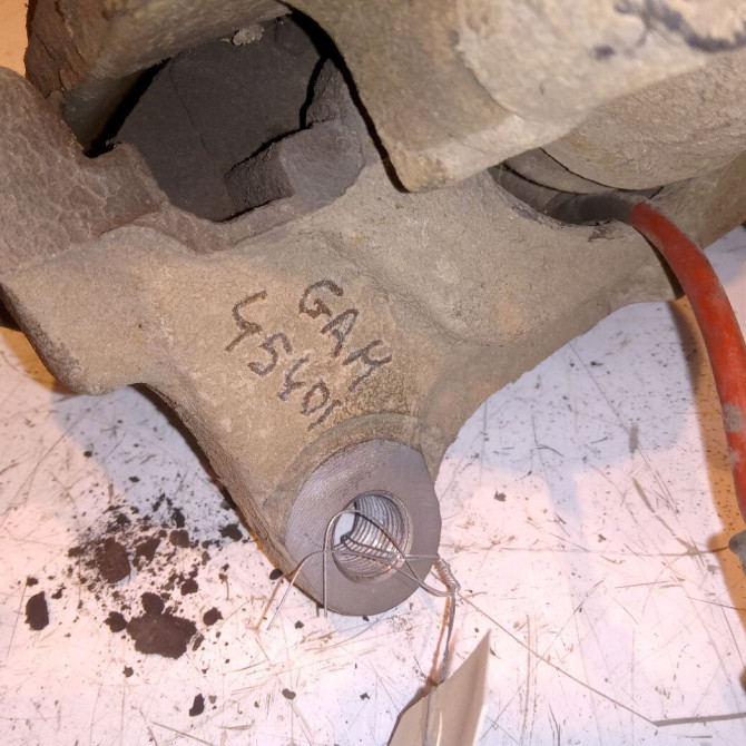 Etrier de frein avant droit occasion  1K0615124E 3