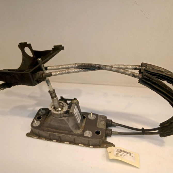 Levier de vitesses occasion VOLKSWAGEN GOLF V Phase 1 11-2003->10-2008 1.9 TDI 105ch 1K0711112B 2