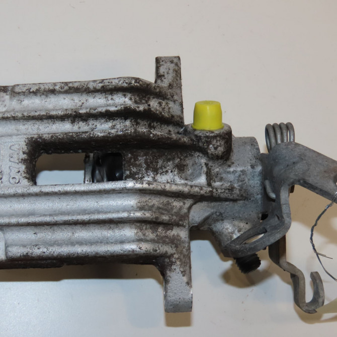 Etrier de frein arrière gauche occasion  1K0615423J 4