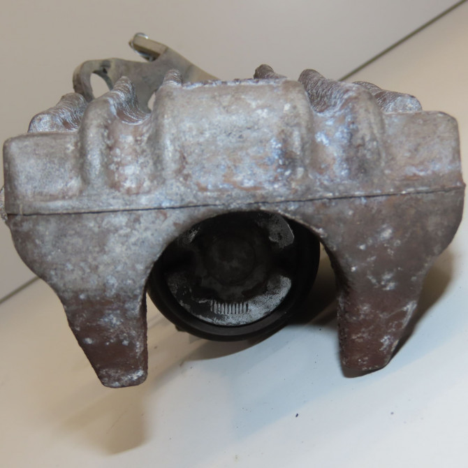 Etrier de frein arrière gauche occasion VOLKSWAGEN GOLF V Phase 1 11-2003->10-2008 1.9 TDI 105ch 1K0615423J 2