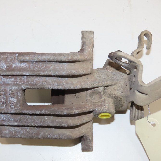 Etrier de frein arrière gauche occasion VOLKSWAGEN GOLF V Phase 1 11-2003->10-2008 1.9 TDI 105ch 1K0615423J 4