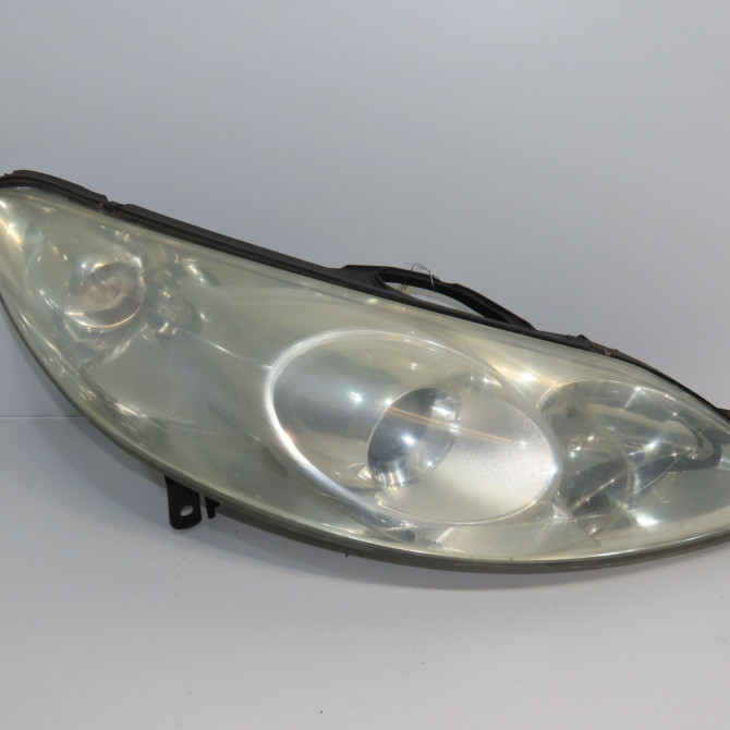 Phare droit occasion PEUGEOT 407 Phase 1 04-1995->04-1999 2.0 HDI 136ch 620690 1