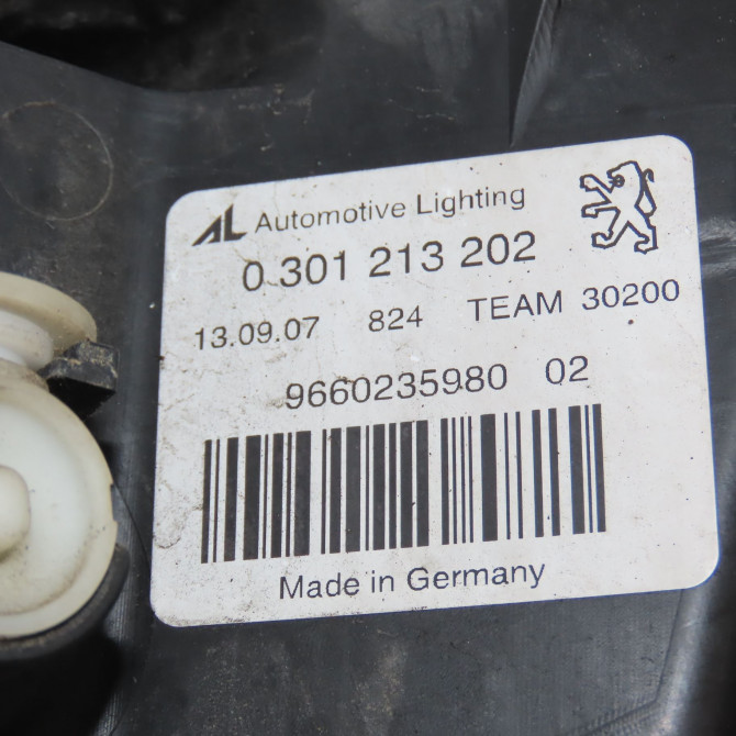 Phare droit occasion PEUGEOT 407 Phase 1 04-1995->04-1999 2.0 HDI 136ch 620690 4