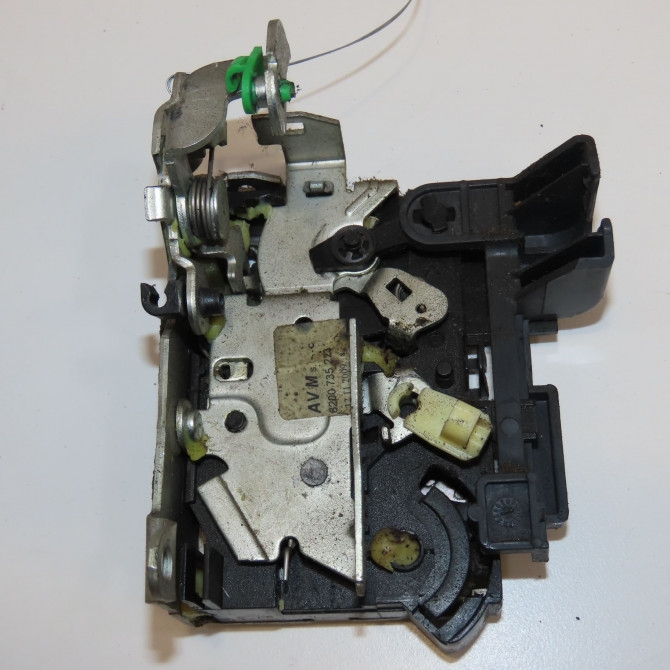 Serrure porte avg occasion DACIA SANDERO I Phase 1 06-2008->10-2012 1.4 MPI 75ch 8200735223 2