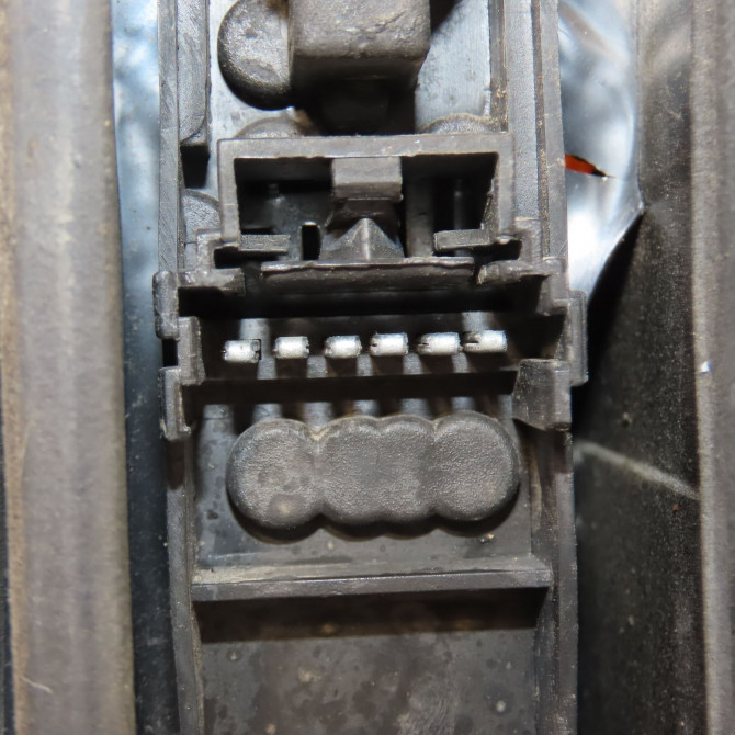 Feu arrière gauche occasion RENAULT KANGOO I Phase 1 09-1997->06-2003 1.9 D 65ch 8200103284 3