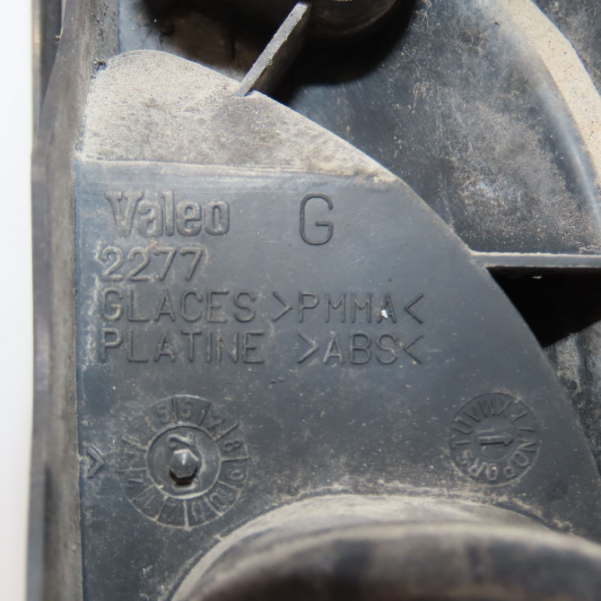 Feu arrière gauche occasion RENAULT KANGOO I Phase 1 09-1997->06-2003 1.9 D 65ch 8200103284 4