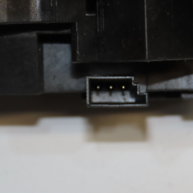 Serrure hayon occasion MERCEDES CLASSE B I Phase 1 06-2005->04-2008 B 180 CDI 1697400235 3