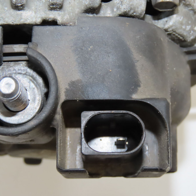 Alternateur occasion MERCEDES CLASSE B I Phase 1 06-2005->04-2008 B 180 CDI 2661541302 6