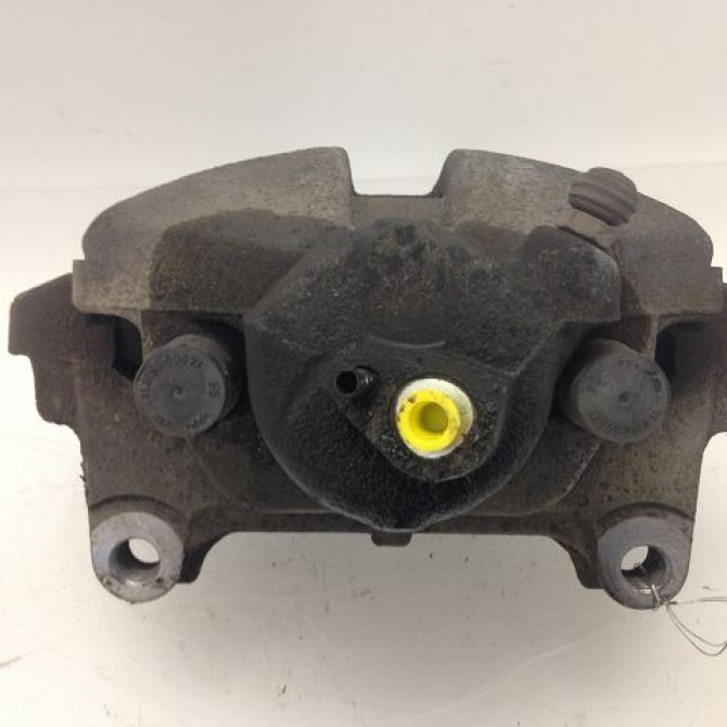 Etrier de frein avant droit occasion VOLKSWAGEN PASSAT V Phase 1 03-2005->10-2010 2.0 TDI 16v 140ch 1K0615124E 2