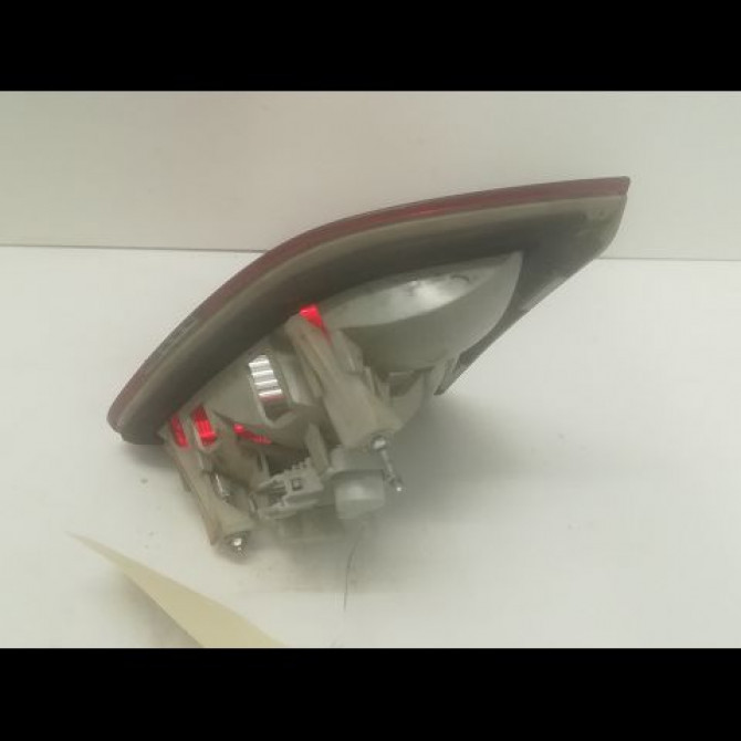 Feu arrière interieur gauche occasion MERCEDES CLASSE B I Phase 2 04-2008->09-2011 B 200 CDI 1698201564 2